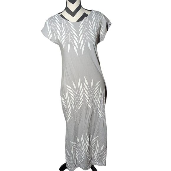 Dresses & Skirts - Raven + Lily M Gray White Botanical Print Maxi Dress
